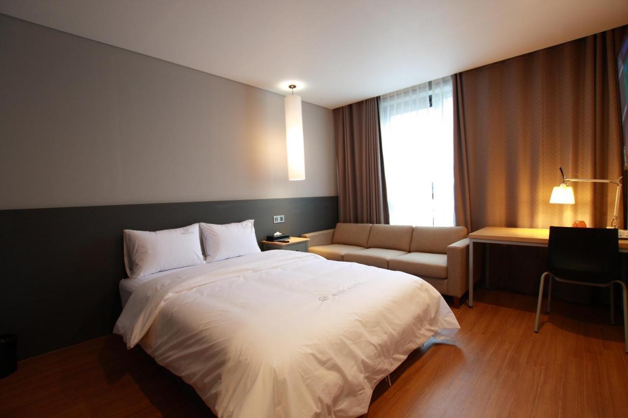 גייאונגג'ו Mini Hotel 141 מראה חיצוני תמונה