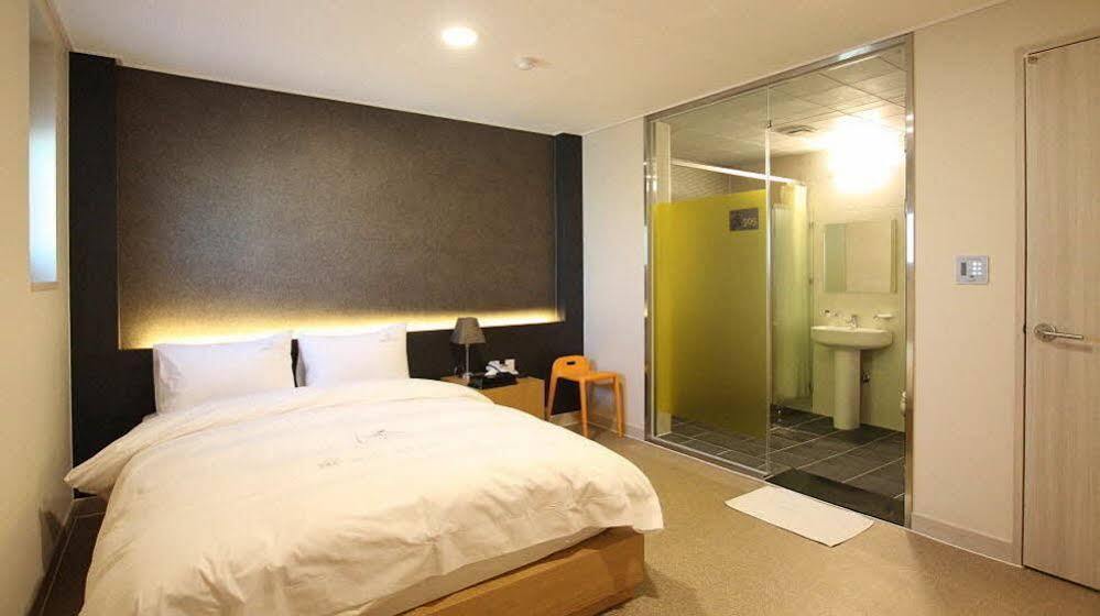 גייאונגג'ו Mini Hotel 141 מראה חיצוני תמונה