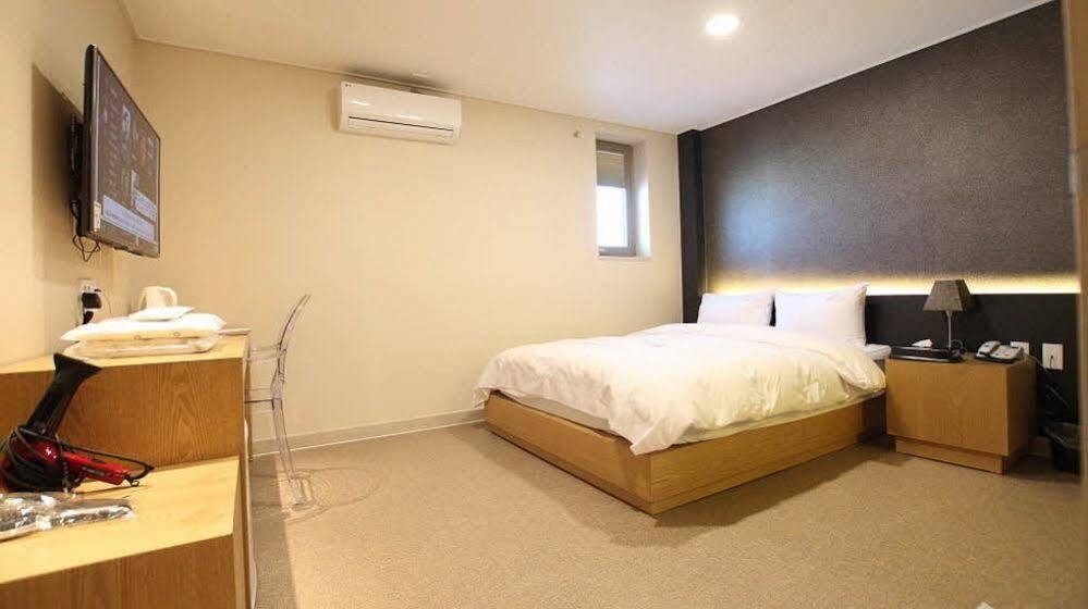 גייאונגג'ו Mini Hotel 141 מראה חיצוני תמונה