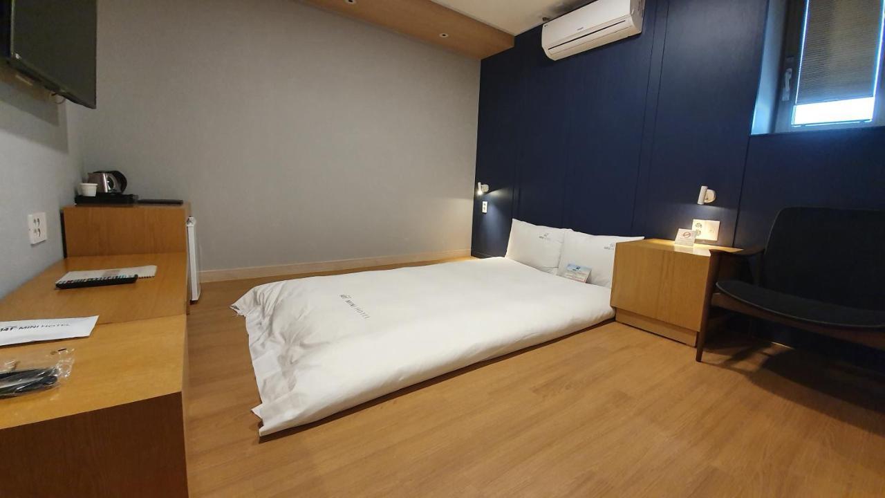 גייאונגג'ו Mini Hotel 141 מראה חיצוני תמונה